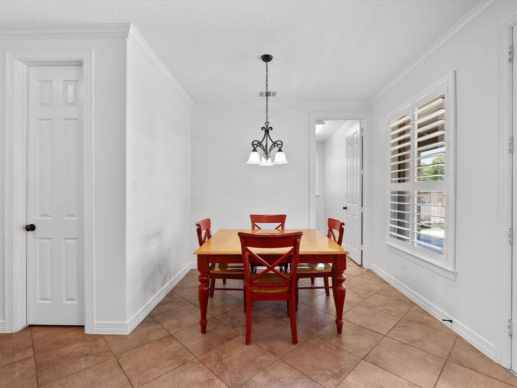 Breakfast room