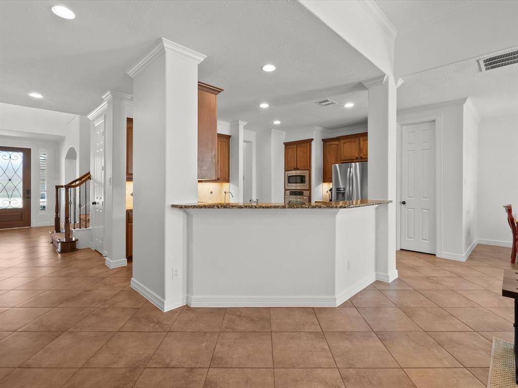 Breakfast bar