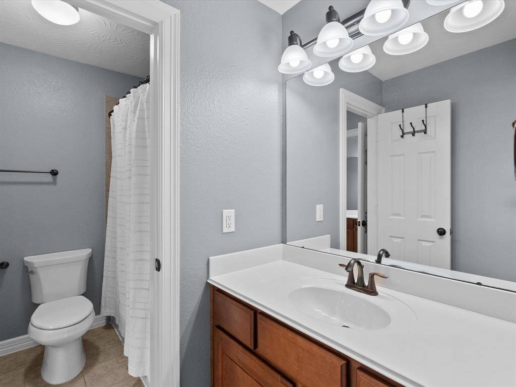 The Jack & Jill bathroom - upstairs - connects to bedrooms 2 & 3