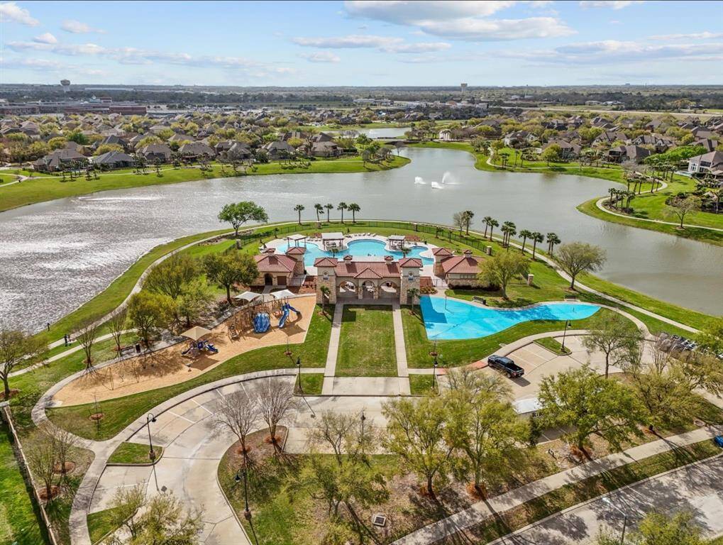 The community pool, playground and splashpad are host to numerous community events throughout the year!