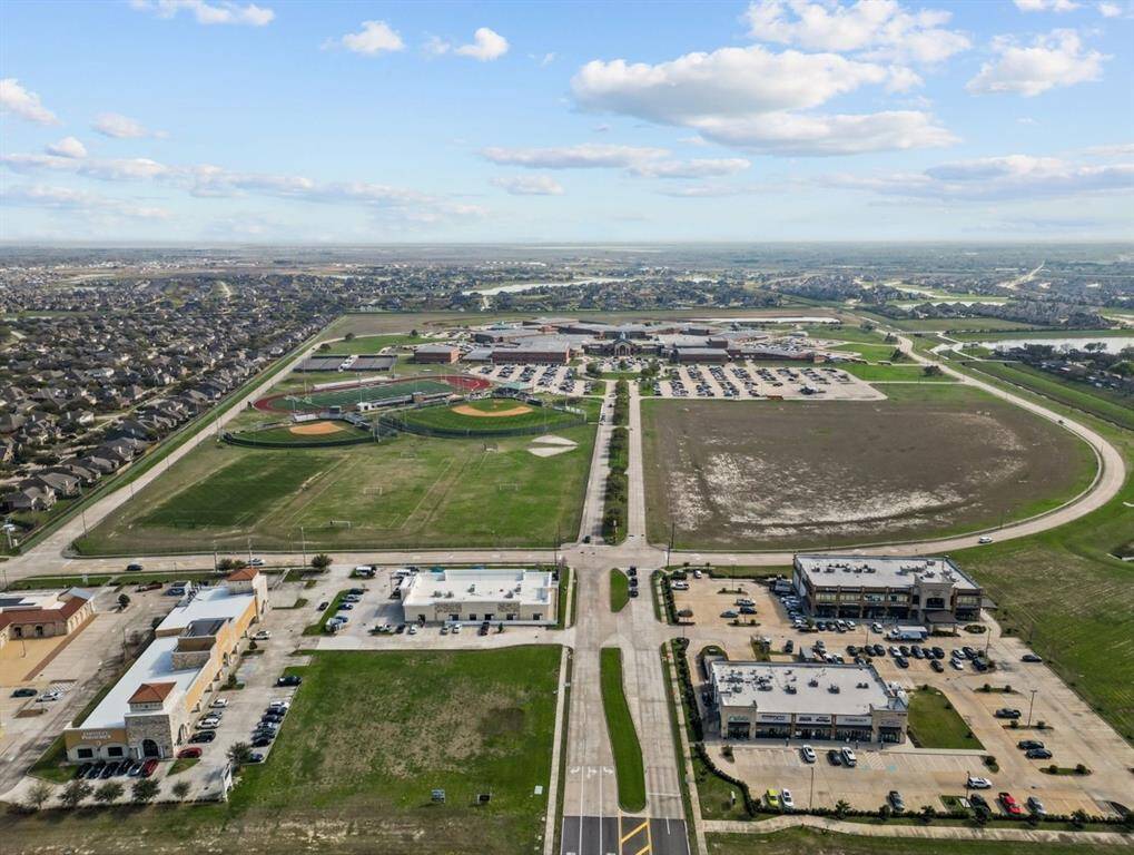 Award winning Education Village is a 144 acre campus bringing together high school, intermediate school, and elementary school on a single site. Best of all, it's located right next door to Mar Bella!