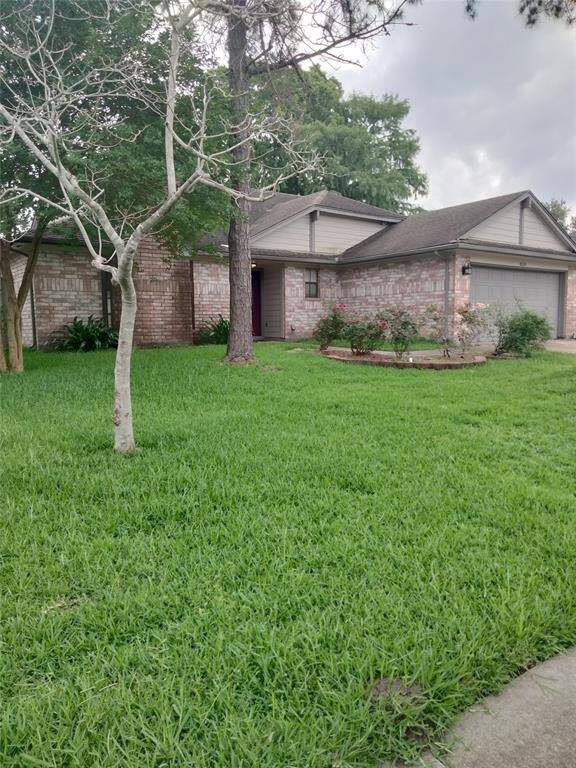 Now Available, A great traditional home awaiting a new homeowner.