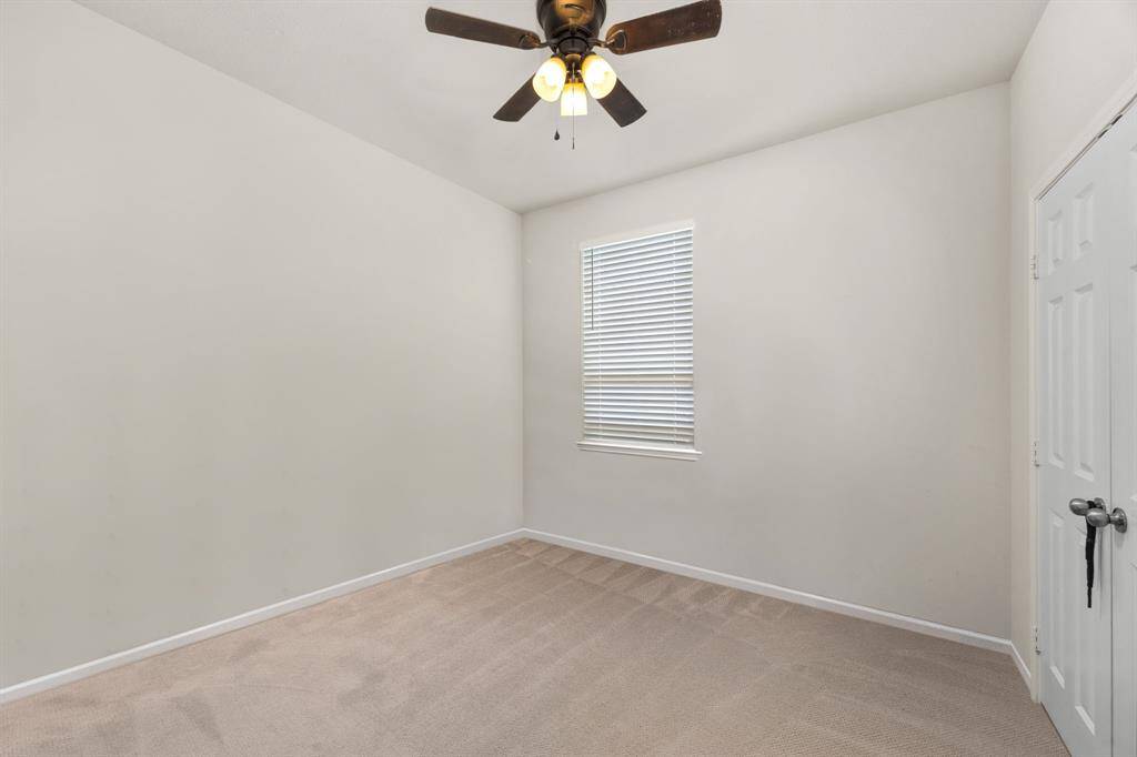 AI Decluttered Secondary Bedroom