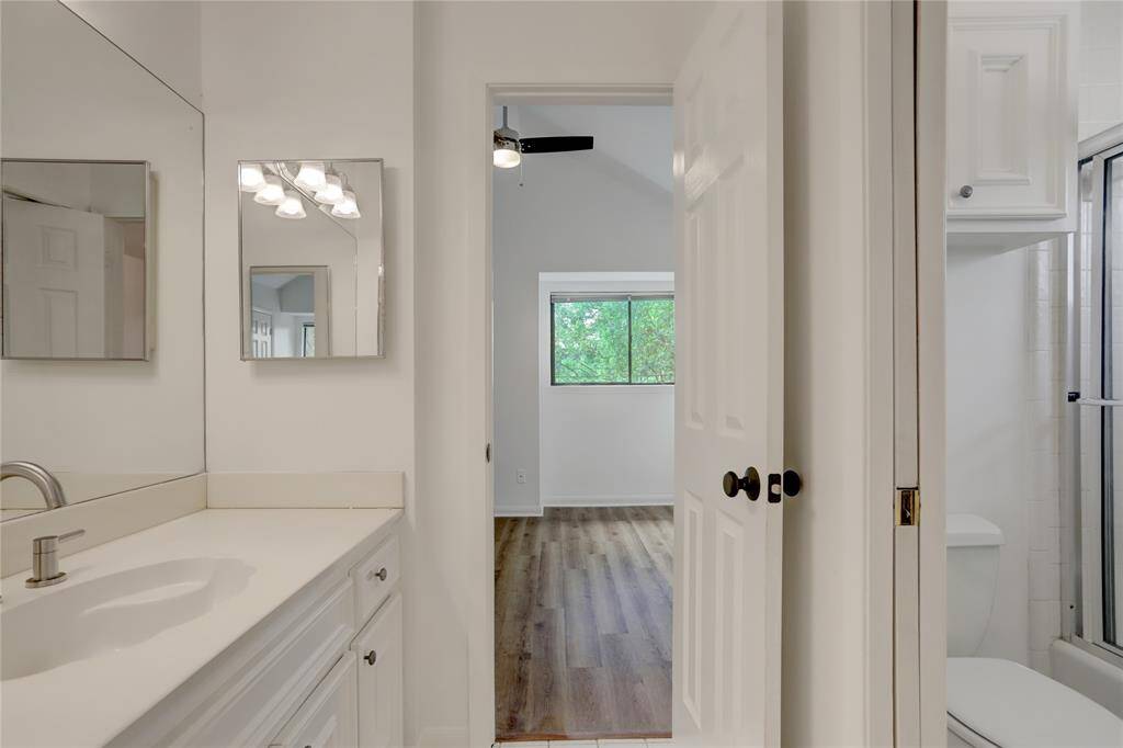 2nd floor Secondary Bathroom