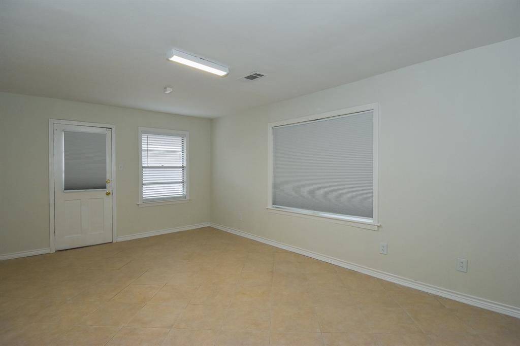 Fourth bedroom.