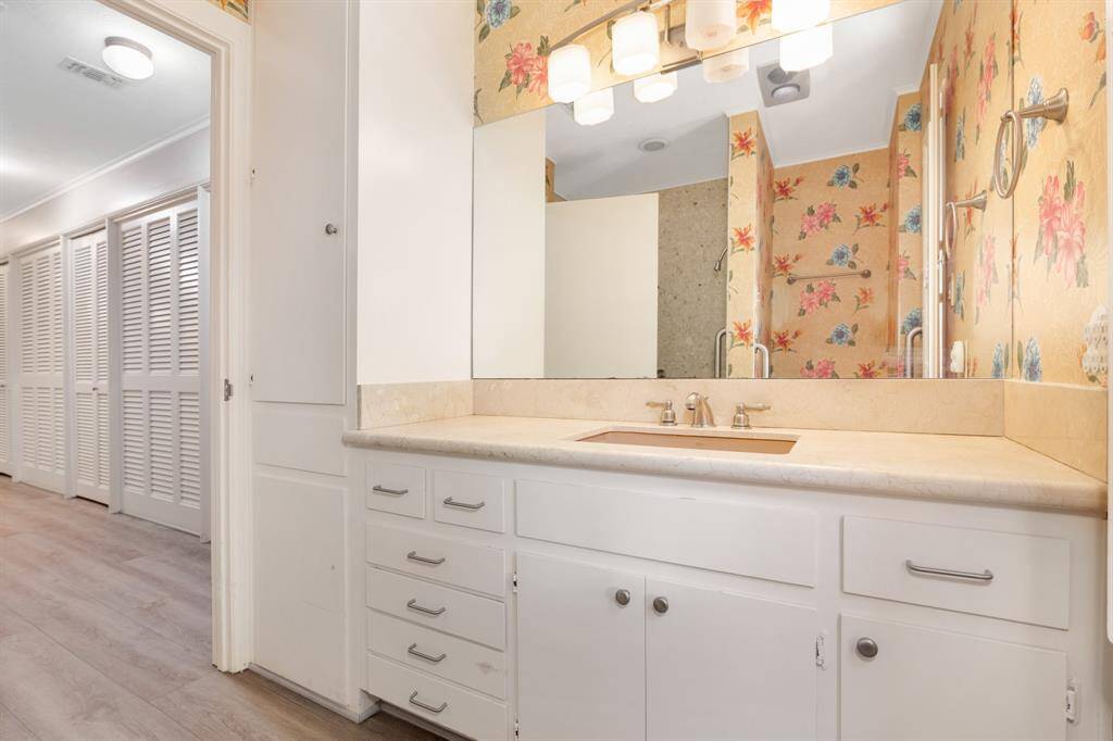 Primary suite bath