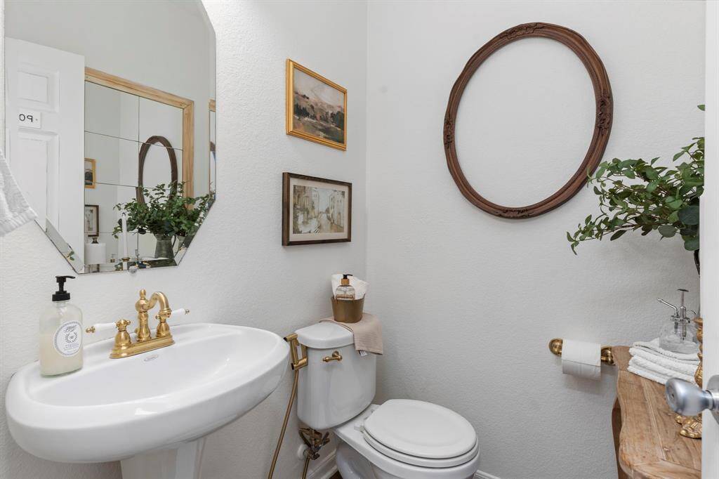 Half bath on the 1st floor