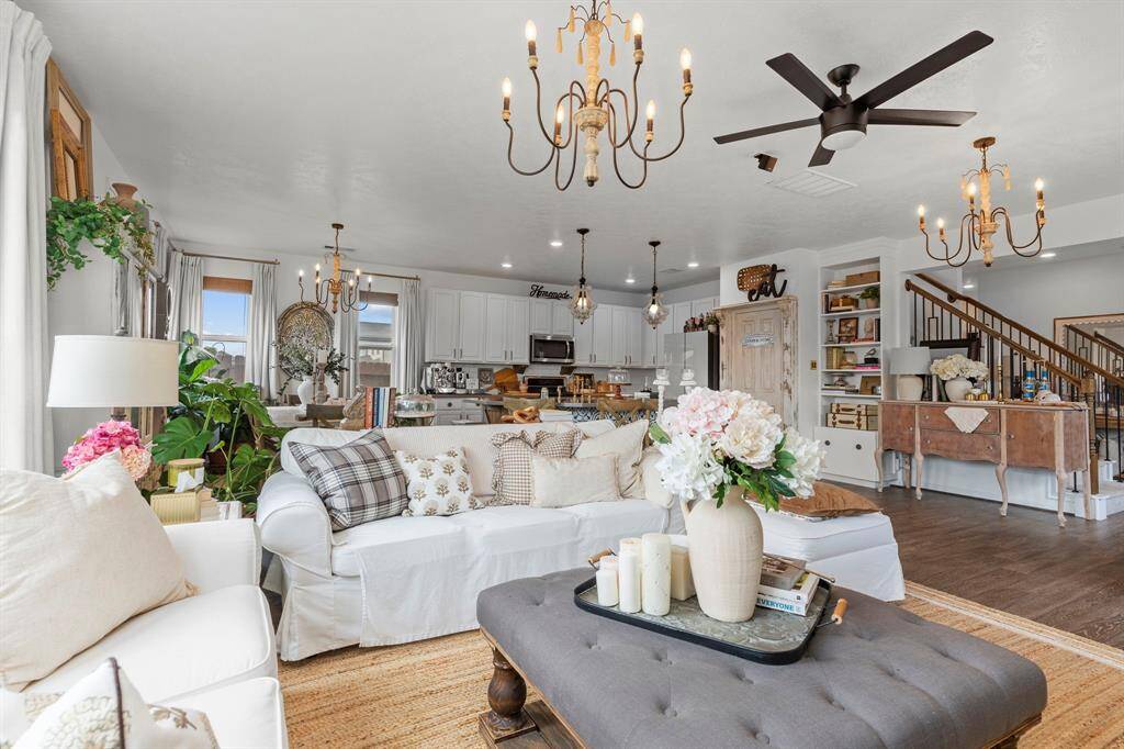 Spacious living room with big windows allowing ample lighting