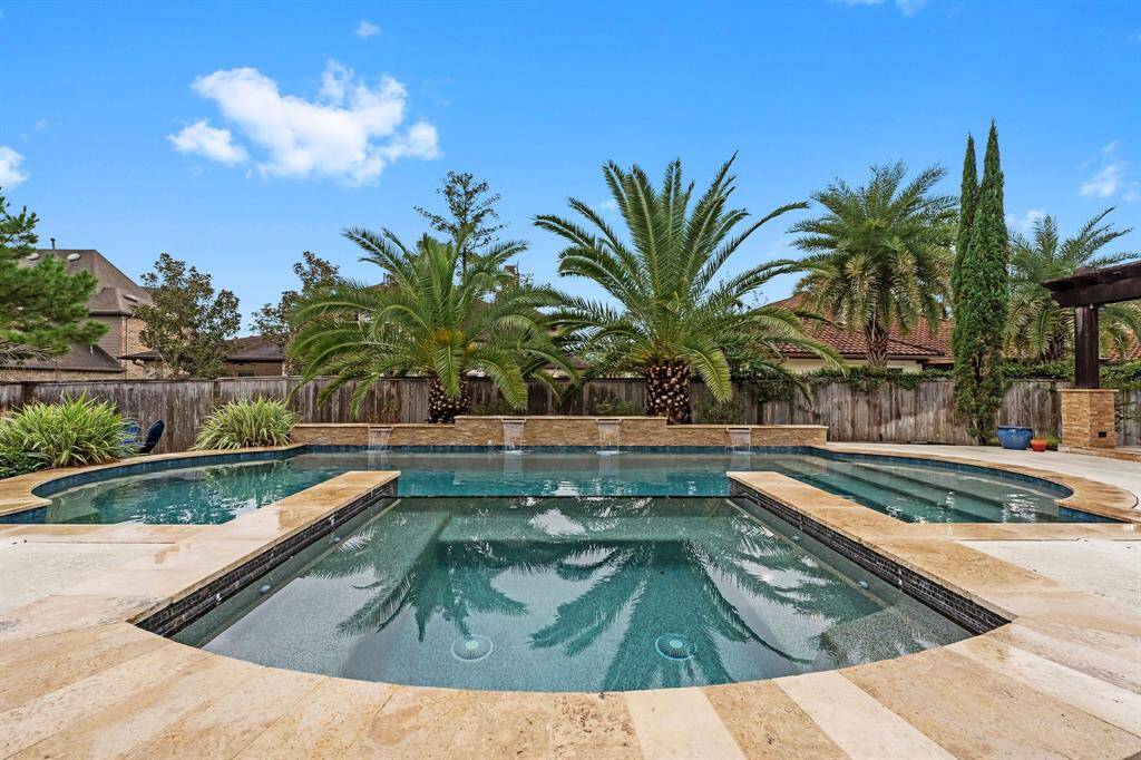 Sit back and enjoy your weekends, pool maintenance included
