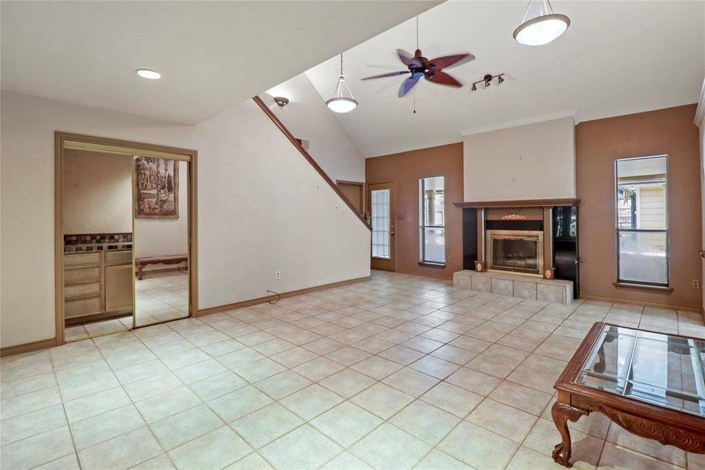 Living Room with high ceilings