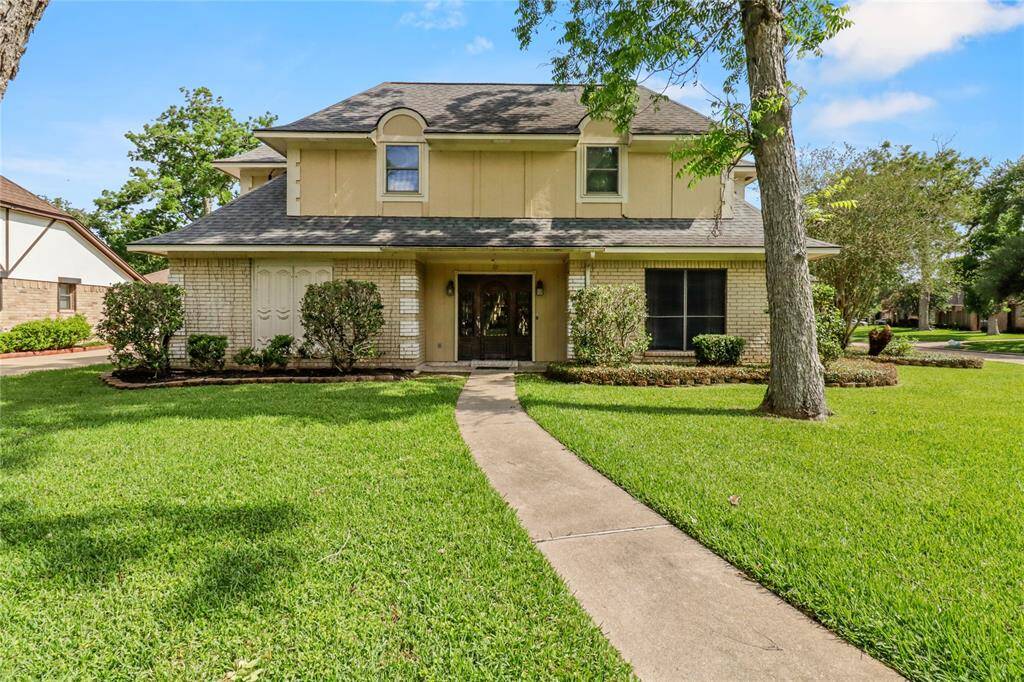 Beautiful large corner lot