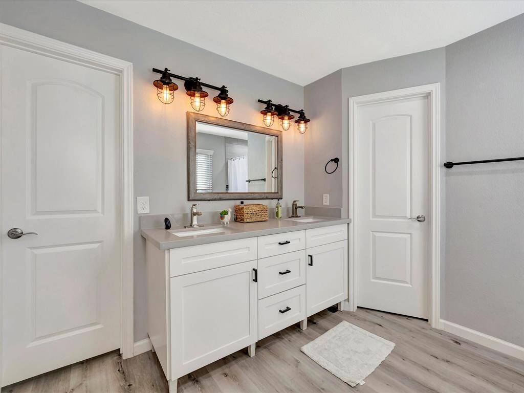 Guest bathroom