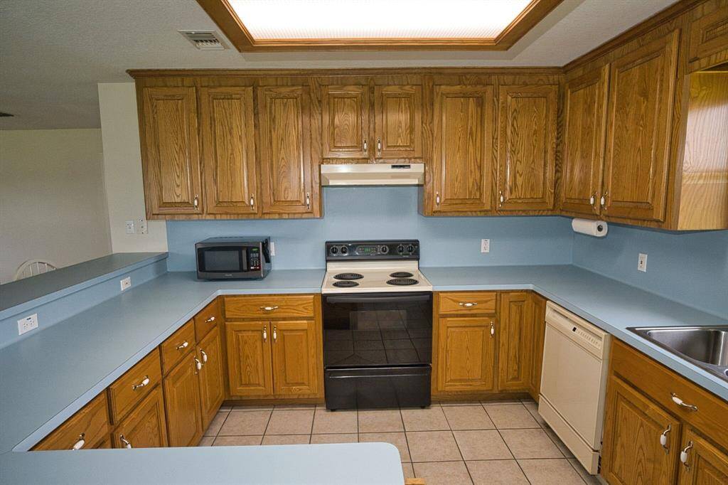 Spacious Kitchen with Custom Cabinets