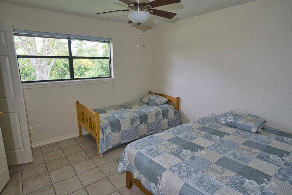 Front bedroom or bunk. room is also 11 x 11'