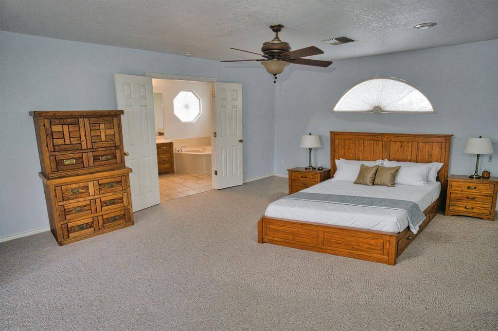 The furniture has been photo-shopped in to show just how large the room is