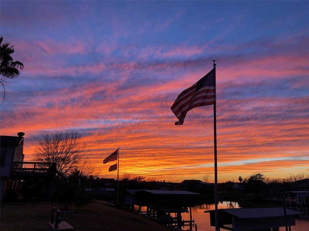 Just Imagine watching the sun set everyday.