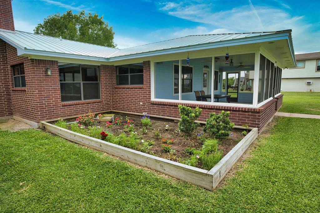 Nicely landscaped
