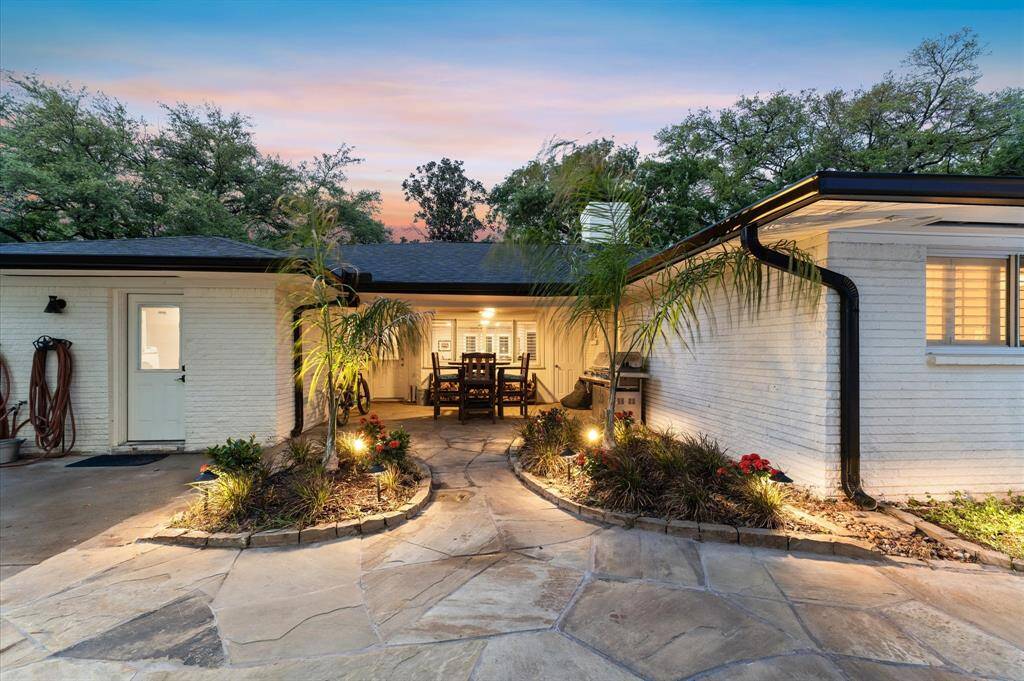 Delightful backyard oasis with cover porch!
