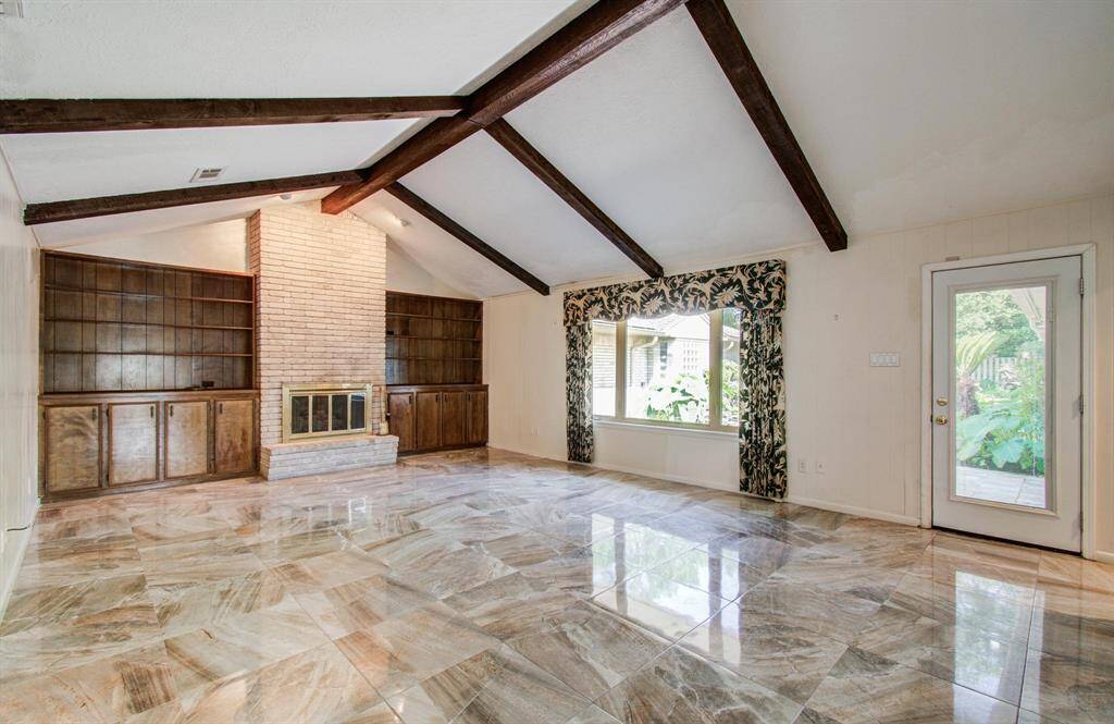 Leads to exquisite backyard