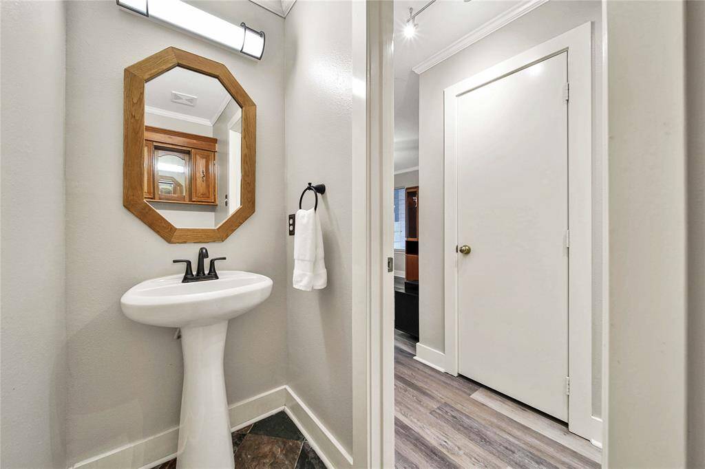 Downstairs half bathroom.