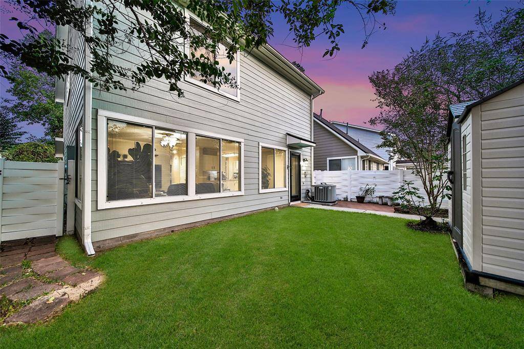 Fully fenced-in back yard.