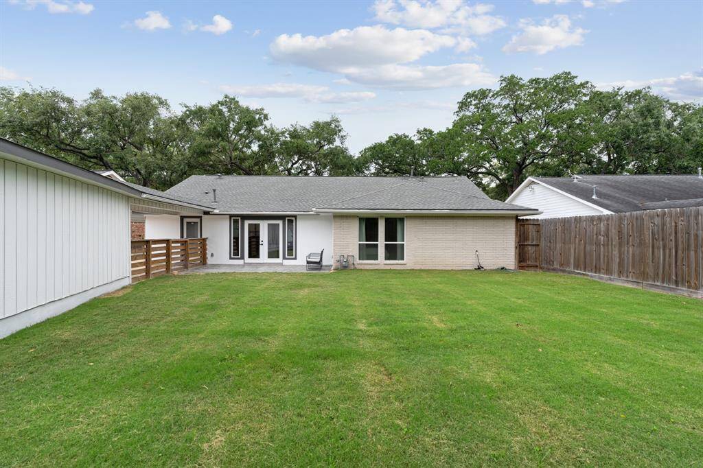 Plenty of space to add a pool.