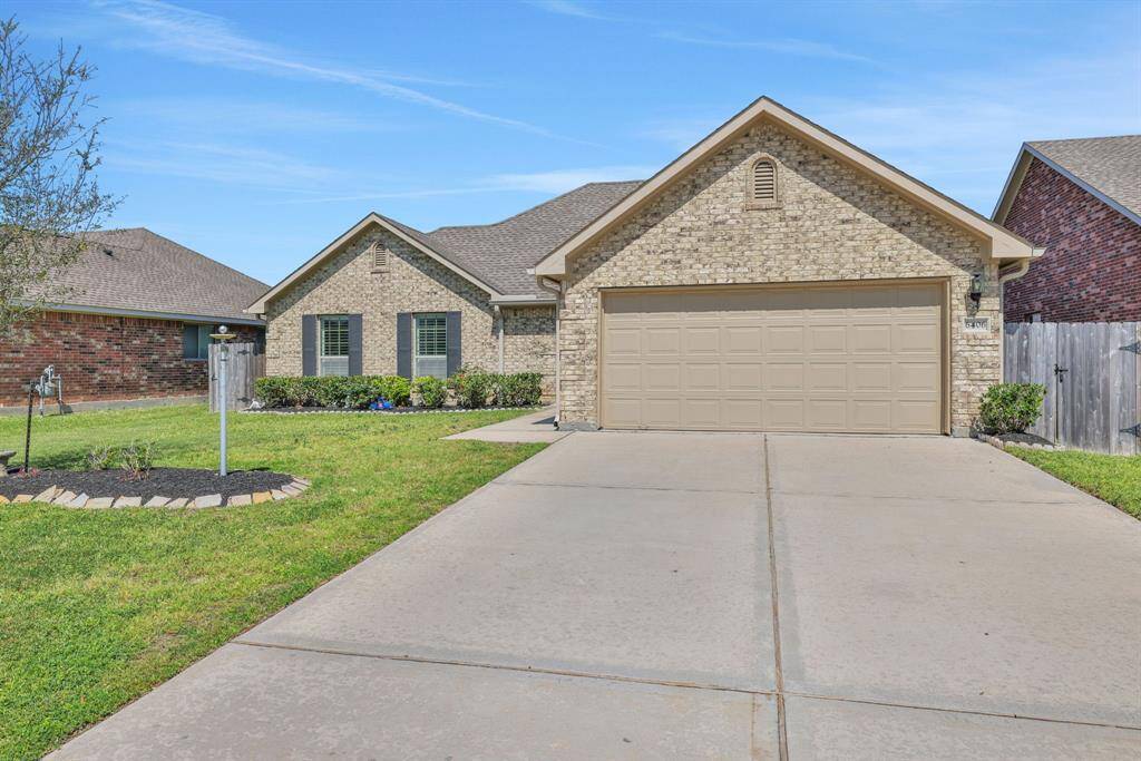 Large double-wide driveway leading to your 2 car garage.