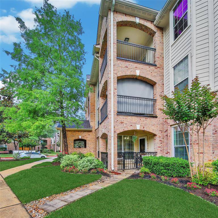 Sellers enjoy tending to their own small garden approved by the HOA but not required if you don't have a green thumb.
