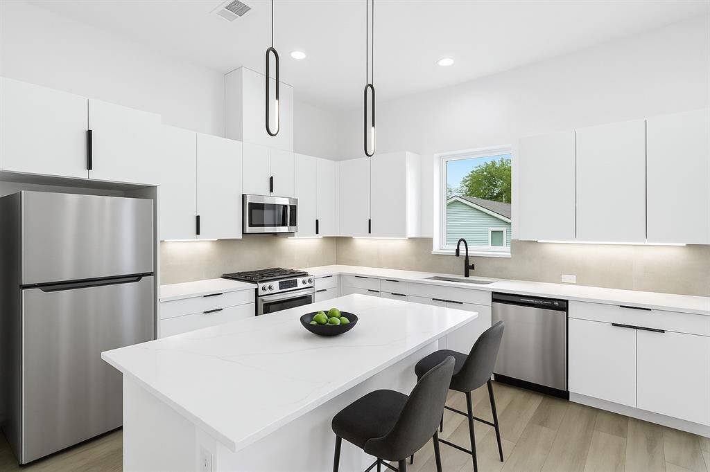 Photos from similar development