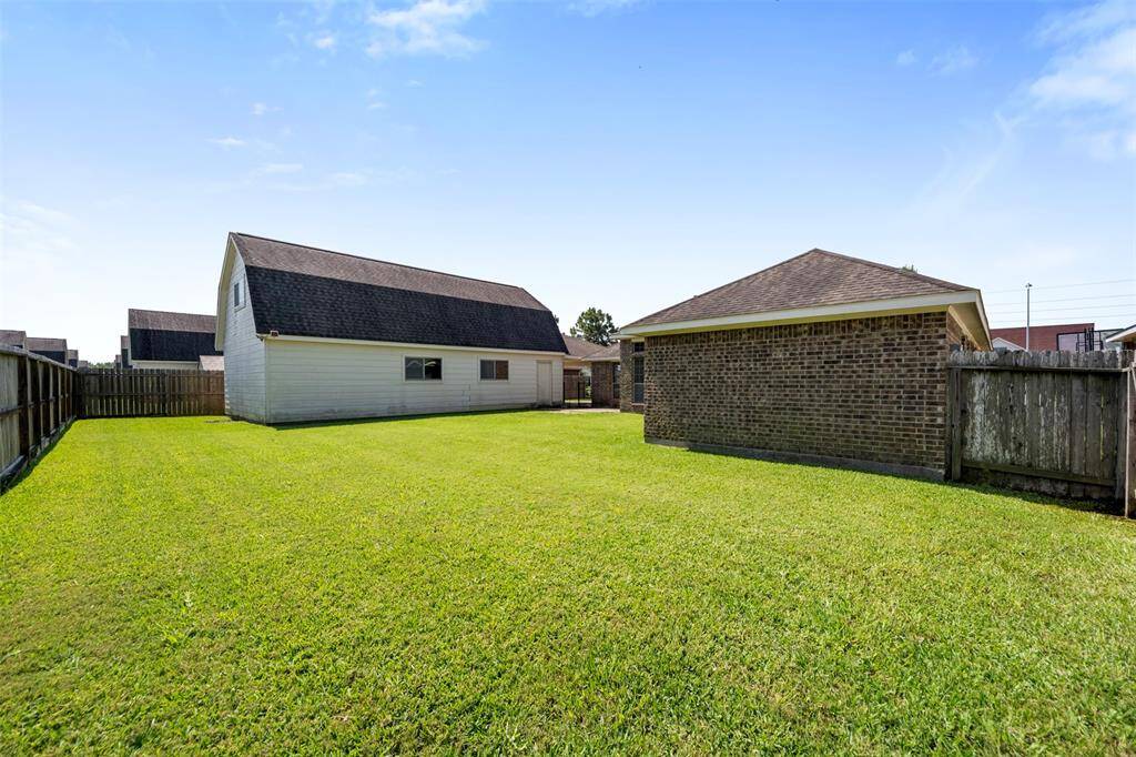 Spacious Yard