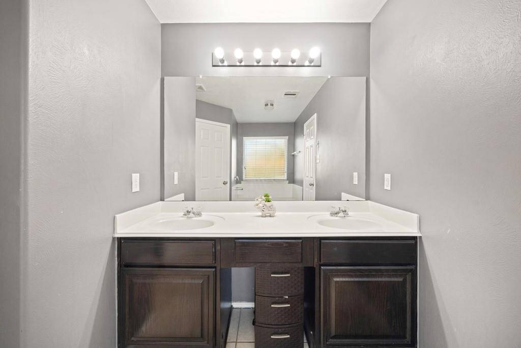 Two sinks and plenty storage.