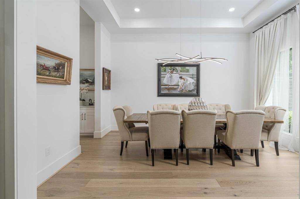 Formal dining room