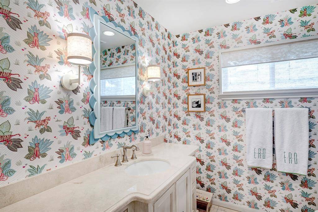 Updated secondary bathroom with modern finishes.