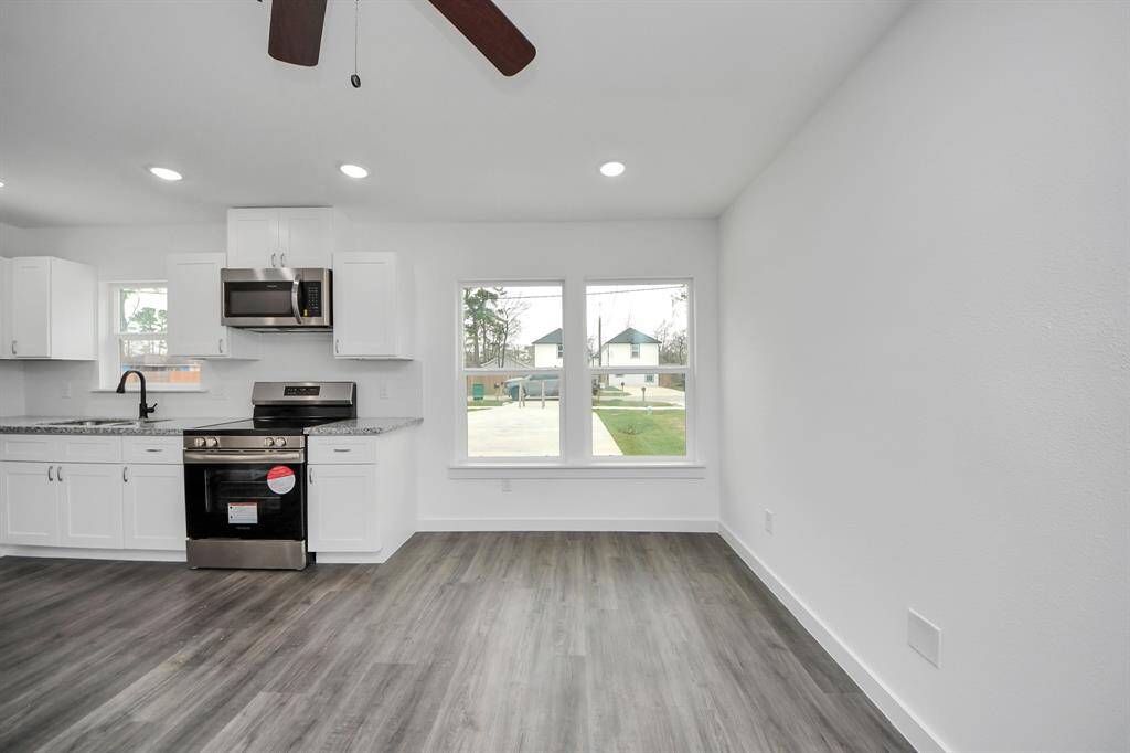 Step into this modern kitchen.