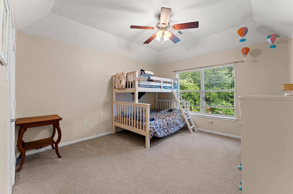The other secondary bedroom sharing Jack and Jill bathroom.