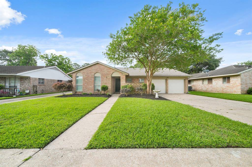 Welcome to 8410 Collingsdale Rd!