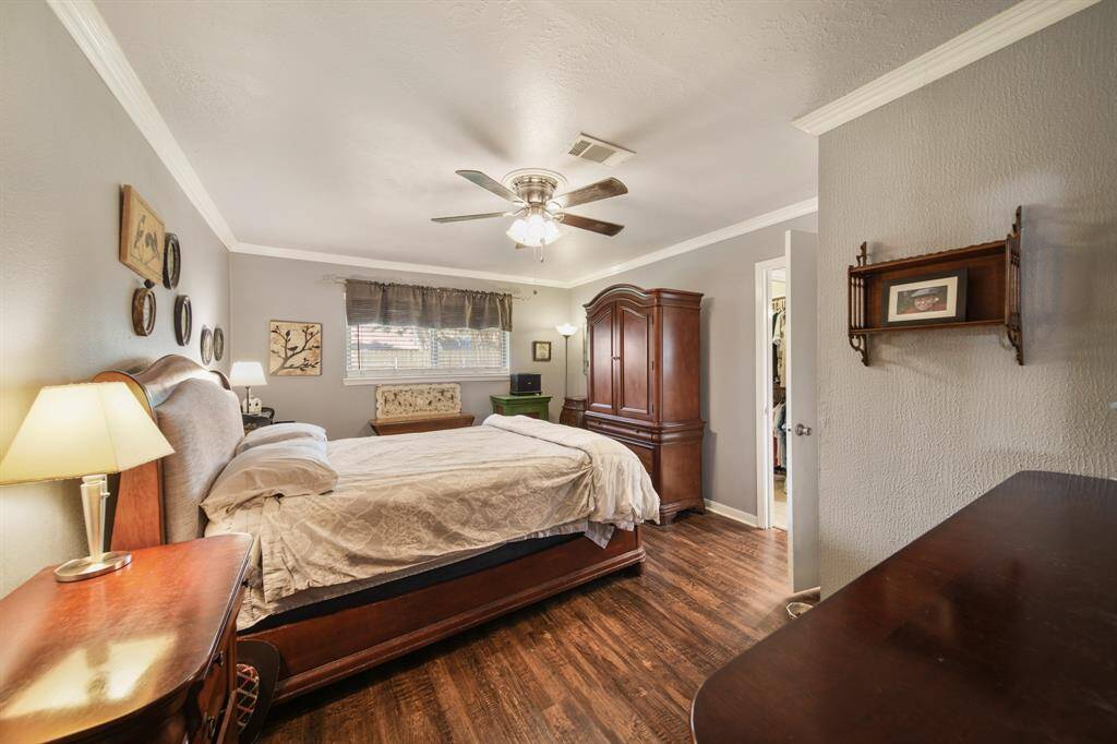 Spacious primary bedroom