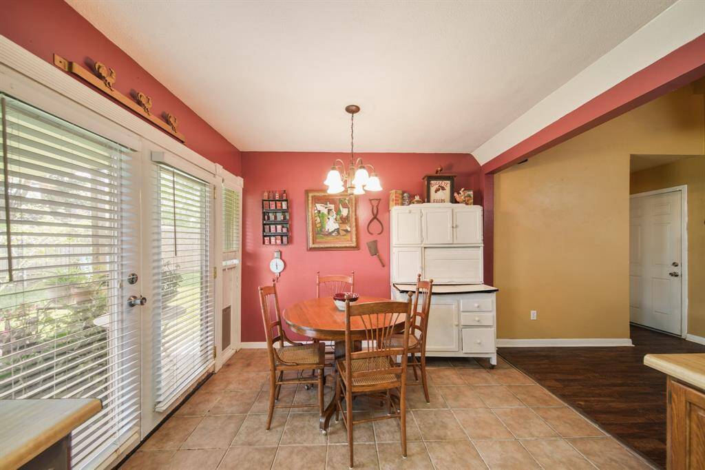 Breakfast area
