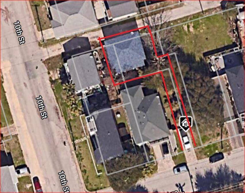 Showing access to the property on the Avenue L side