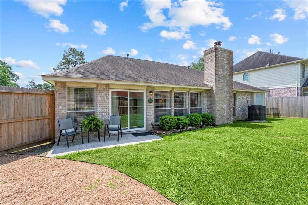 Step outside to your stunning backyard retreat, ready for memories to be made.