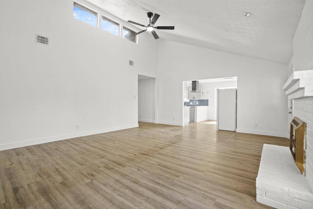 High Ceilings Living room