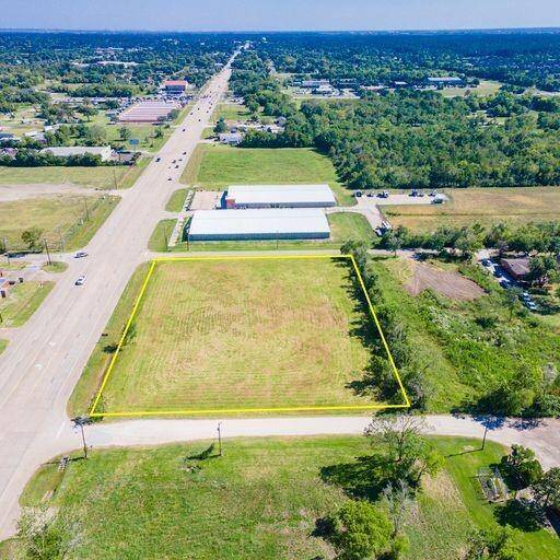VIEW OF HIGHWAY 3 LOOKING SOUTH, PROPERTY BETWEEN 2 STRETS