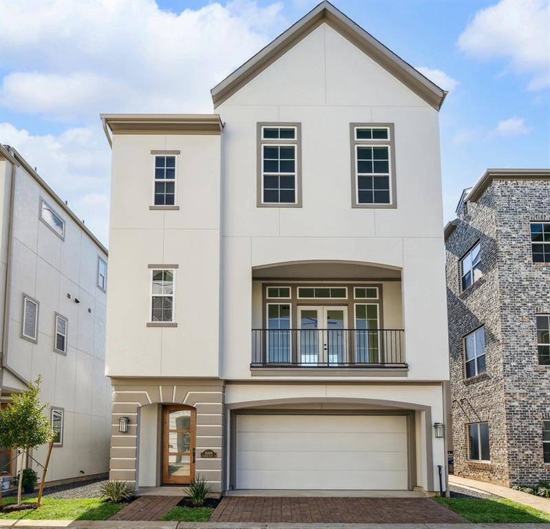 Welcome home to the beautiful Amy plan by Riverway Homes. The huge second floor Terrace is the perfect place to relax after a long day.