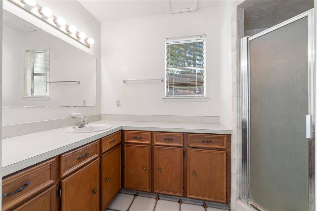 Upstairs bathroom with shower.