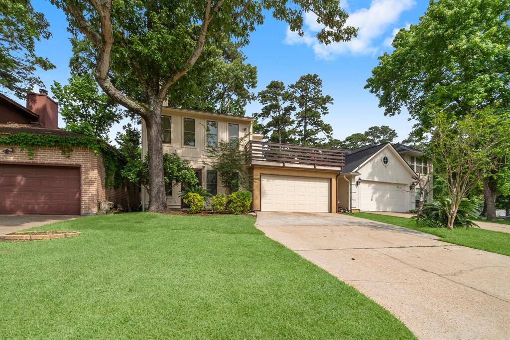 Located in the sought-after lakeside neighborhood of Walden on Lake Conroe! Fresh exterior paint, 2025. New deck and railing, 2025.