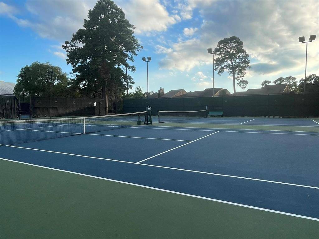 The Walden Racquet Center, located at 11800 Walden Rd, is a beautiful 14-court tennis and 6-court pickleball facility nestled amongst tall pines.  Of the 20 courts, ten courts are lighted, including four covered courts.  The facility also includes indoor and outdoor bathrooms, as well as indoor showers.