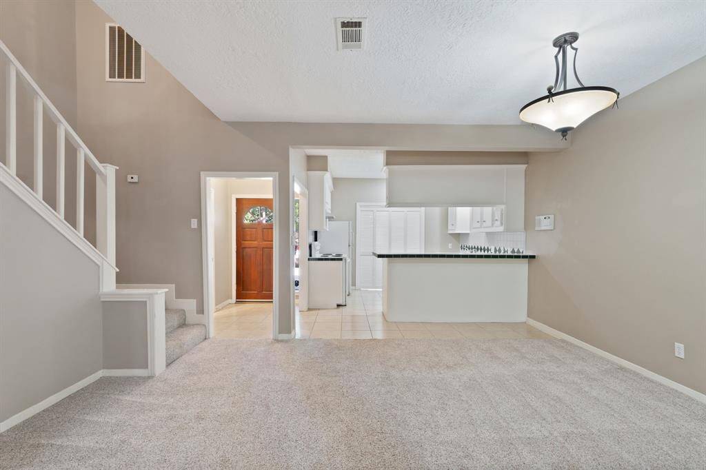 Roomy and open floorplan with kitchen/dining combo.