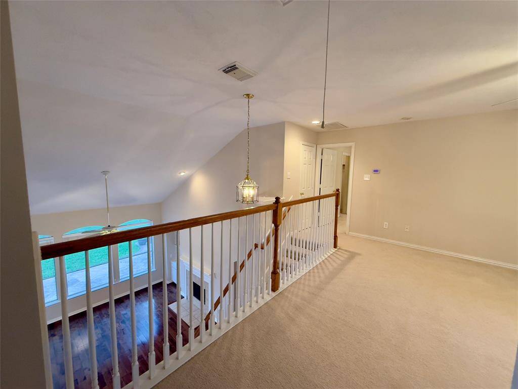 3rd Bedroom (2nd floor)