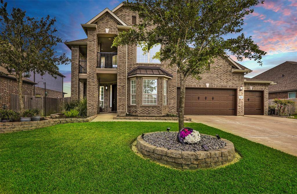Welcome home to this luxurious home in Reserve of Champions Estates