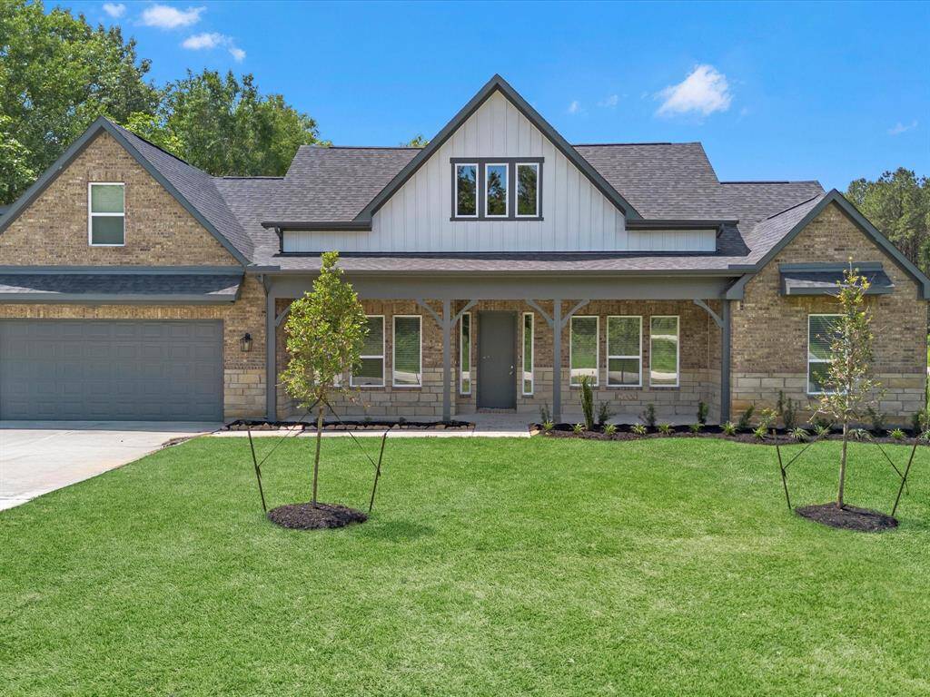 Over 3/4 of an acre, plenty of space for shop/pool